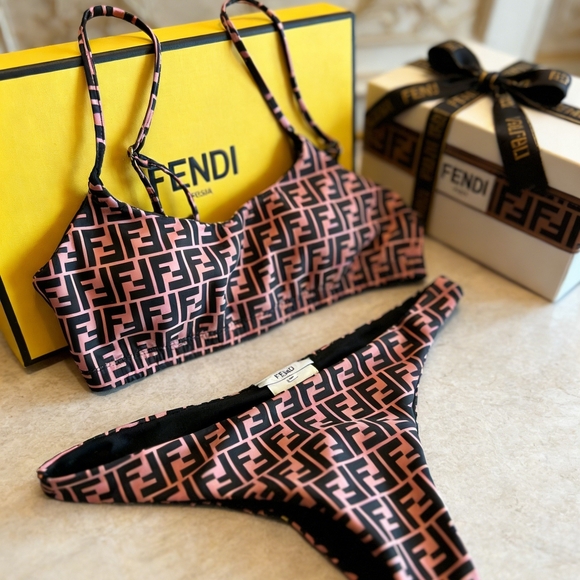 Fendi Black and Pink Logo Bikini - Picture 2 of 6